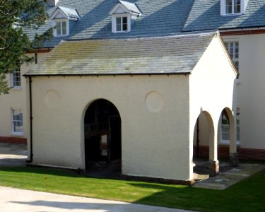 Wellhouse between Stanmer House and Stables, Stanmer Park, Stanmer (NHLE Code 1380961) (April 2013)
