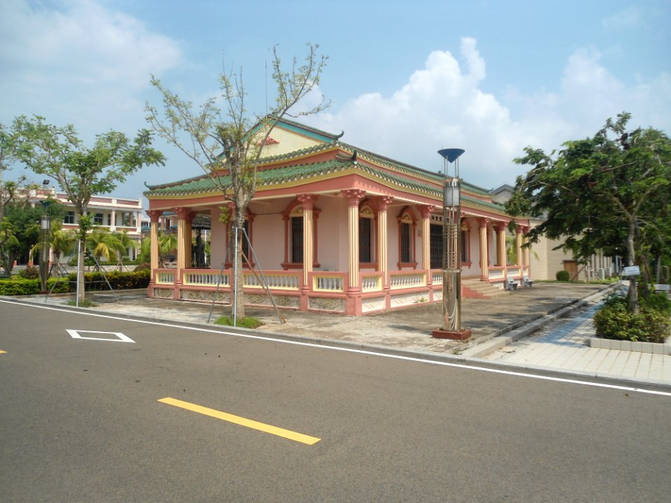 Wenchang City Middle School - 02