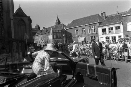 Werkbezoek van Prinses Beatrix en Prins Claus van drie dagen aan Overijssel, 1e , Bestanddeelnr 924-8533