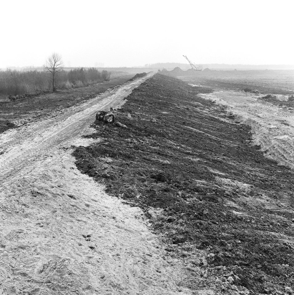 Werkzaamheden, zandwegen, bomen, Bestanddeelnr 253-7551