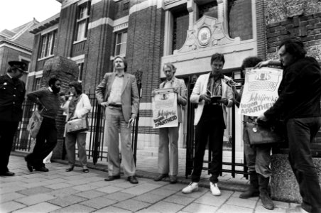 Werkgroep Schrijvers tegen apartheid Boycot Outspan Aktie demonstreren Zuid Af, Bestanddeelnr 930-8844
