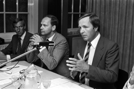 Werkgroep Technologiebeleid geinstalleerd door minister Terlouw O. van Batenburg, Bestanddeelnr 932-2853