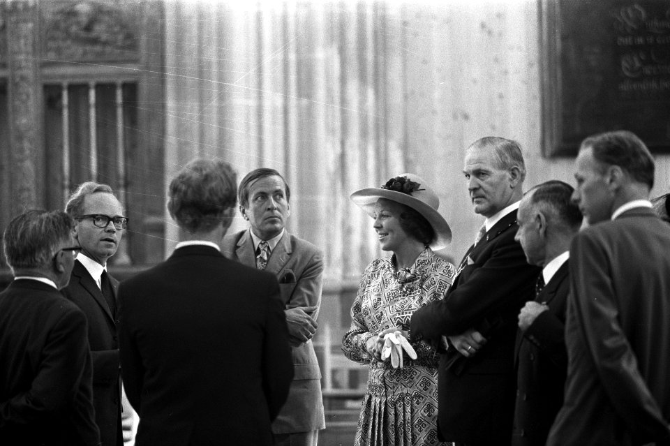 Werkbezoek van Prinses Beatrix en Prins Claus van drie dagen aan Overijssel, 1e , Bestanddeelnr 924-8528