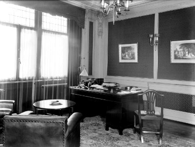 Werkkamer van de heer Piek, Bestanddeelnr 189-0319