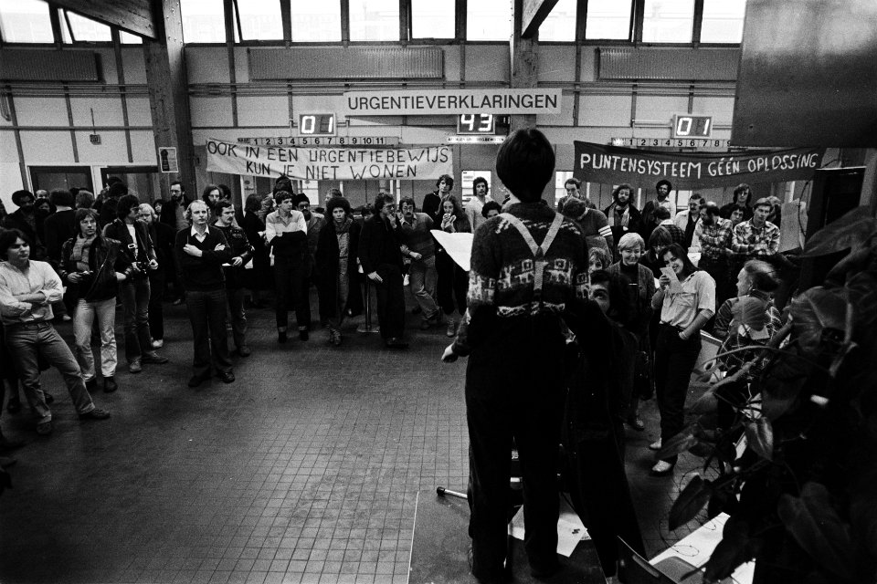 Werkonderbreking ambtenaren Gemeentelijke Dienst Volkshuisvesting in Amsterdam, Bestanddeelnr 930-6669