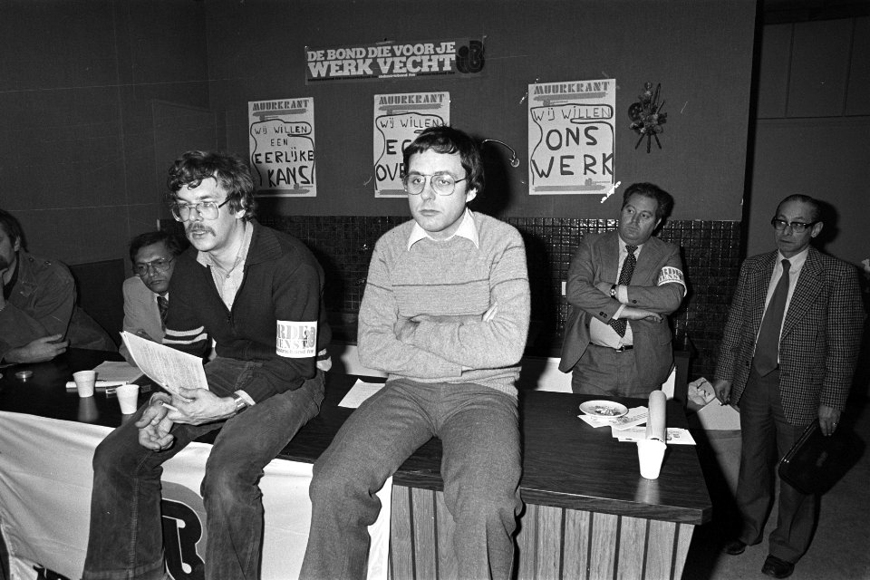 Werknemers van wolspinnerij Ede bv bezetten bedrijf (sluiten), Bestanddeelnr 931-1973
