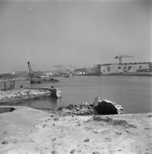 Wederopbouw Vlissingen Herstelwerk aan een haveninstallatie, Bestanddeelnr 900-2593