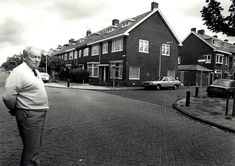 We hopen dat ons huis blijft staan '. Bewoners van Deli-terrein vermoedden vervuiling al. De hoek Delistraat-Transvaalstraat. Nog mar een paar jaar geleden is de straat opnieuw ingericht, zijn jonge b