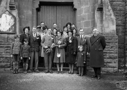 Wedding group outside Builth Wells baptist church (1294111)