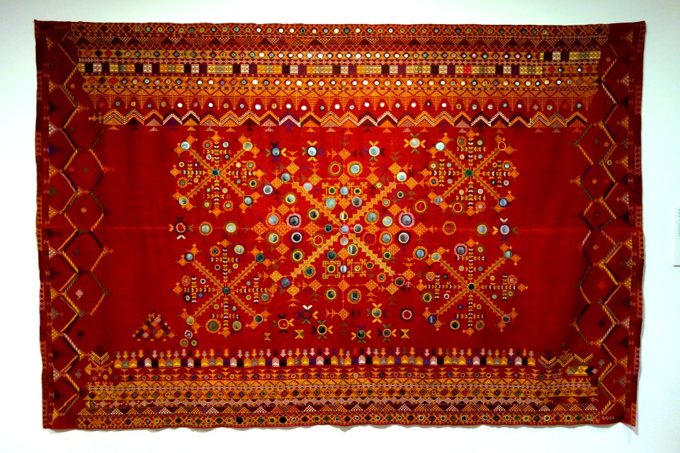 Wedding shawl (odhani), Barmer, Rajasthan, India, view 1, mid 20th century, cotton, silk, glass mirrors - Textile Museum of Canada - DSC00982