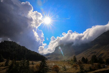 Sunlight alpine scenery high mountains