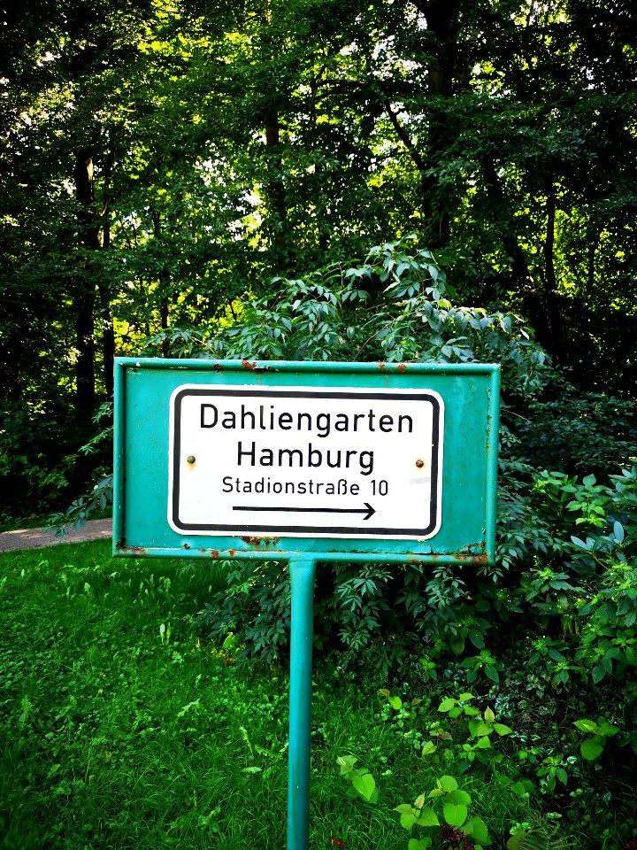 Wegweiser zum Dahliengarten
