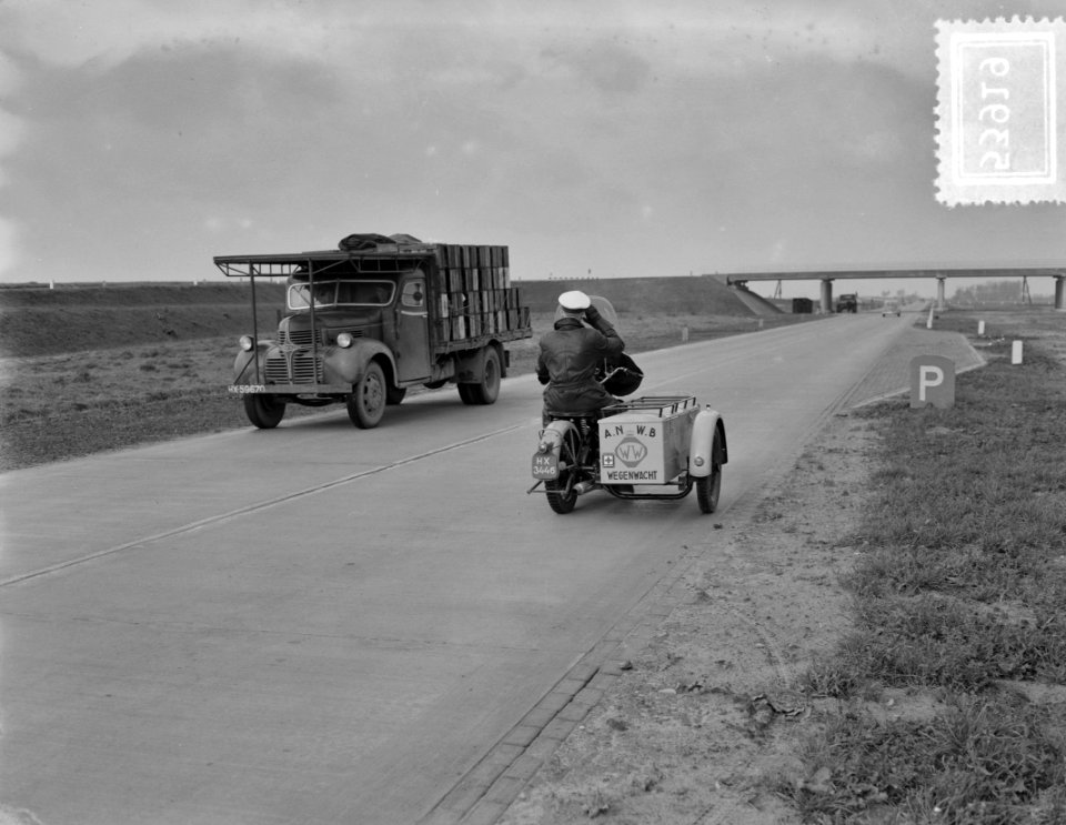 Wegenwacht is present op de nieuwe rijksweg Amsterdam-Utrecht A1, Bestanddeelnr 905-3919