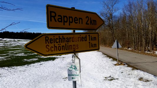 Wegweiser bei Bayersried