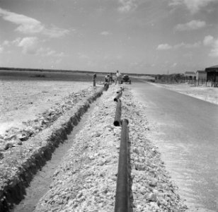 Wegenbouw en aanleg van waterleiding op Bonaire, Bestanddeelnr 252-8348