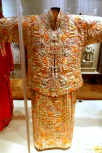 Wedding costume in midi (dense embroidery) style, view 1, with dragon-and-phoenix patterns - Hong Kong Museum of History - DSC00951