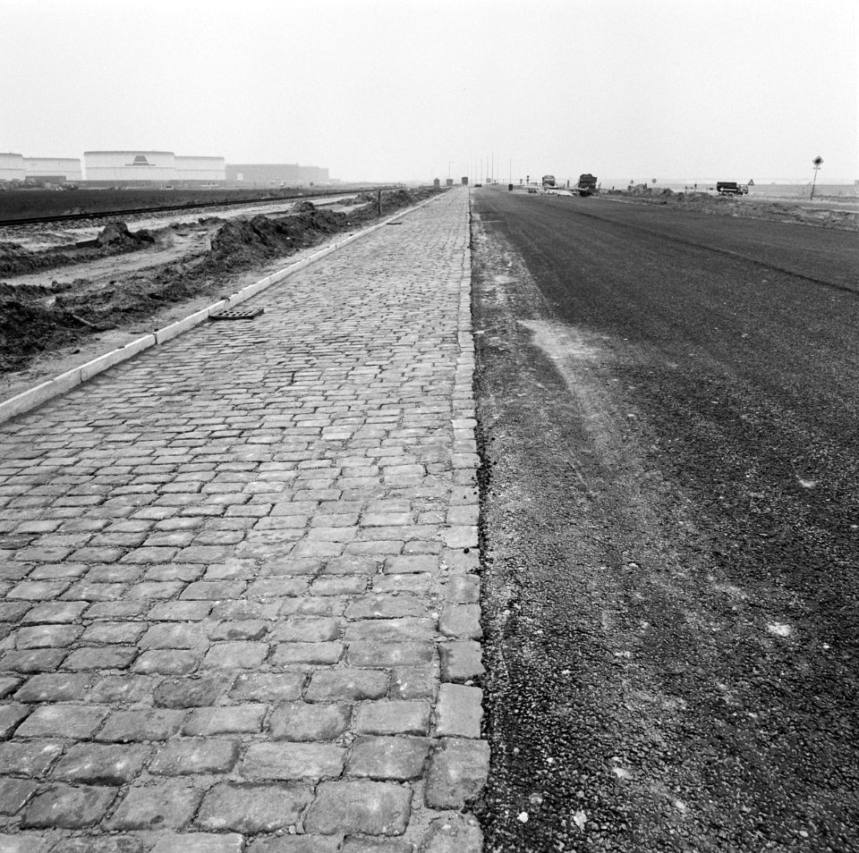 Wegenaanleg, werkzaamheden, asfalt, europaweg, Bestanddeelnr 169-1262