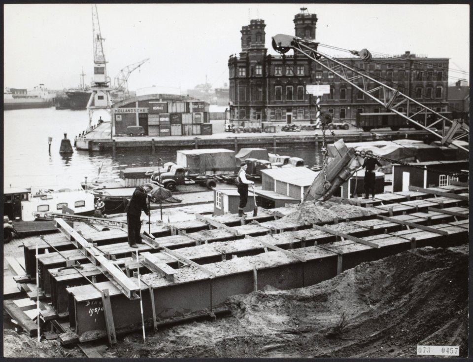 Wegenbouwkunde, waterbouwkunde, tunnels, spoorwegen, Y-tunnel, Piet Heinkade, Bestanddeelnr 073-0457
