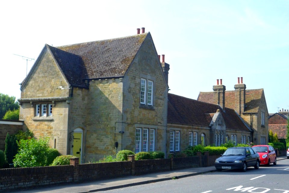 Webb Almshouses, The Street, Capel (NHLE Code 1378149) (July 2013) (2)