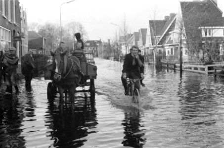 Wateroverlast in Nijkerk, Bestanddeelnr 911-8458