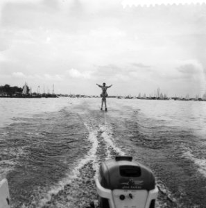Waterskiwedstrijden in Oud Loosdrecht, Bestanddeelnr 909-5844
