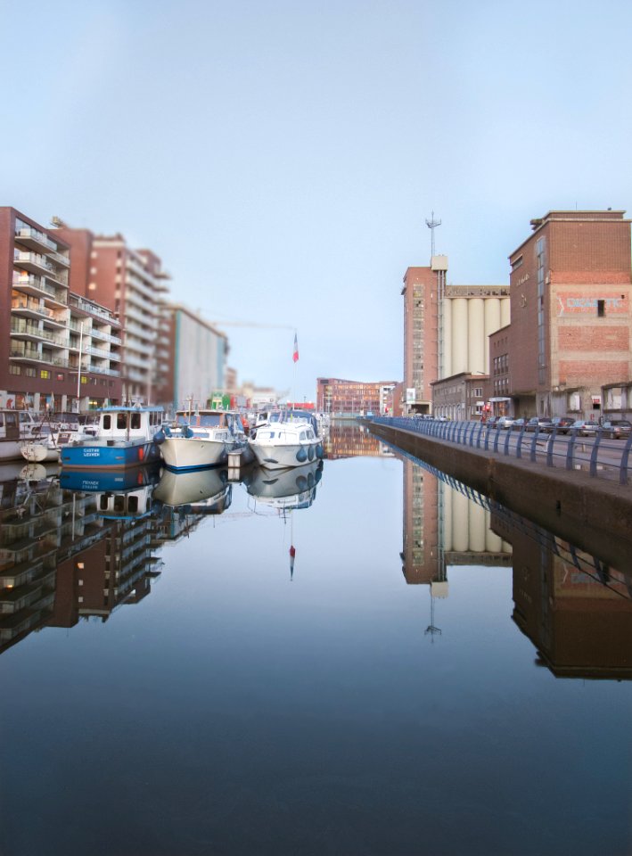 Waterside (252375935)