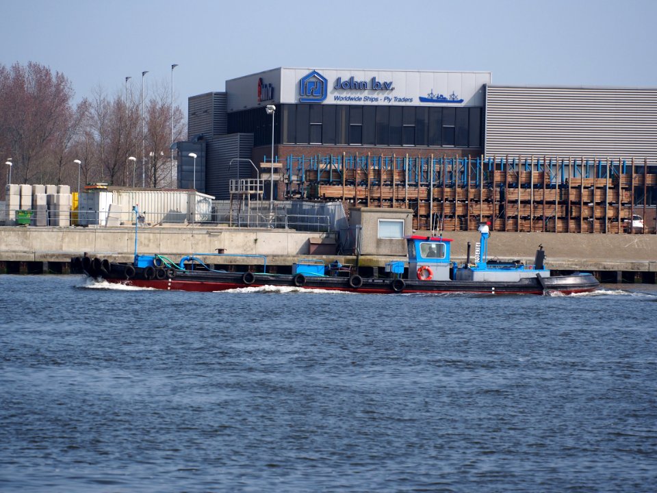 Waygat, ENI 02004784, Noordzeekanaal, Port of Amsterdam