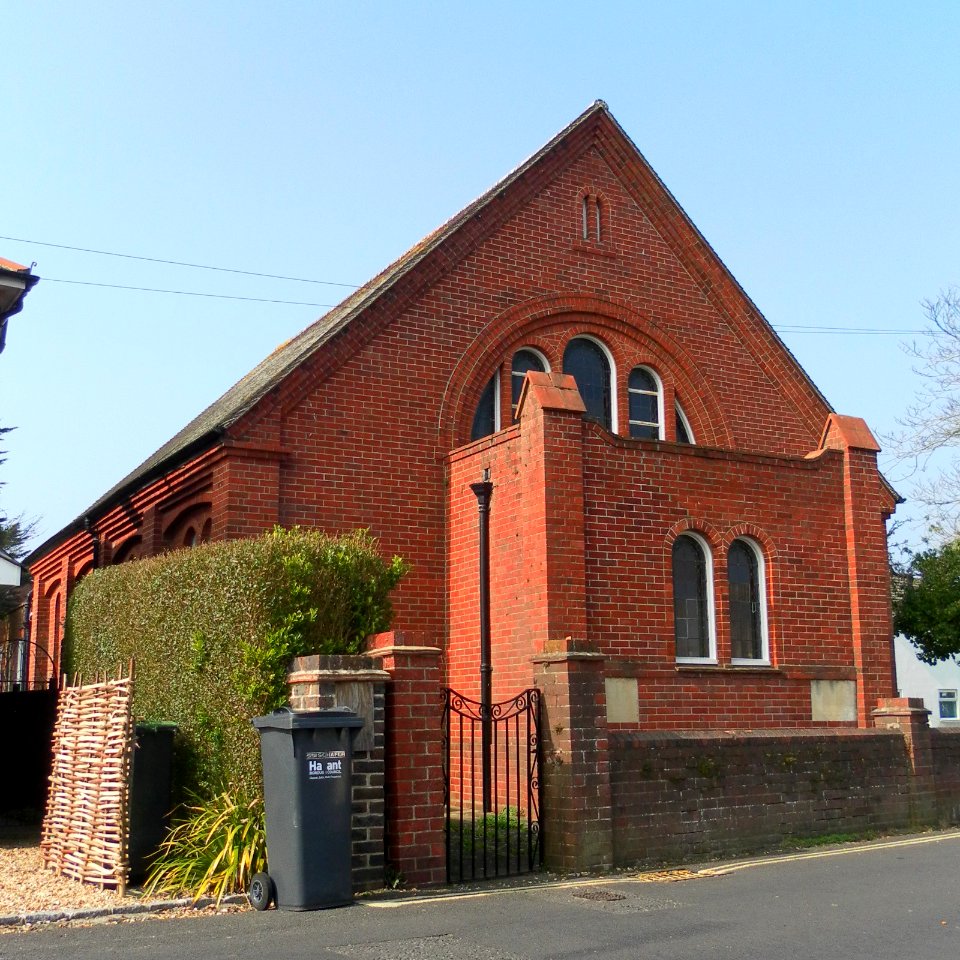Waterside United Reformed Church, Bath Road, Emsworth (March 2012) (3)