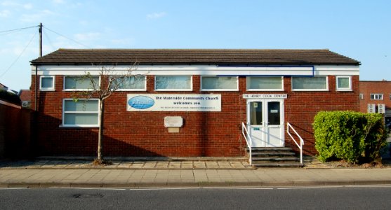 Waterside Community Church (Henry Cook Centre), South Street, Gosport (April 2019) (3)