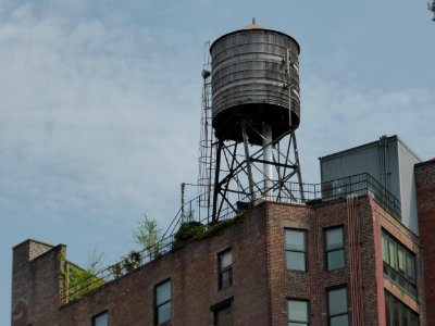Water-Tower-in-NYC-1 photo