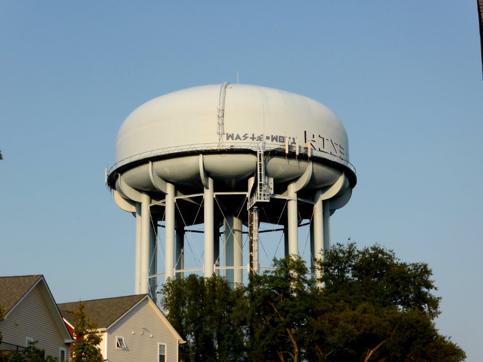 Water-tower-near-fannel-street-pittsburgh-pa