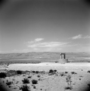 Waterput in de woestijn langs de weg van Malula naar Damascus, Bestanddeelnr 255-6055