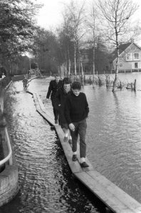 Wateroverlast in Nijkerk, Bestanddeelnr 911-8459