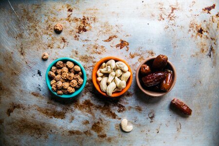 Prunes bowl raisins