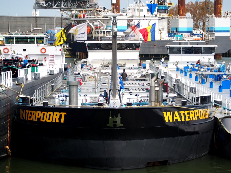 Waterpoort - ENI 02334777 - Tankschip, Welplaathaven, Port of Rotterdam