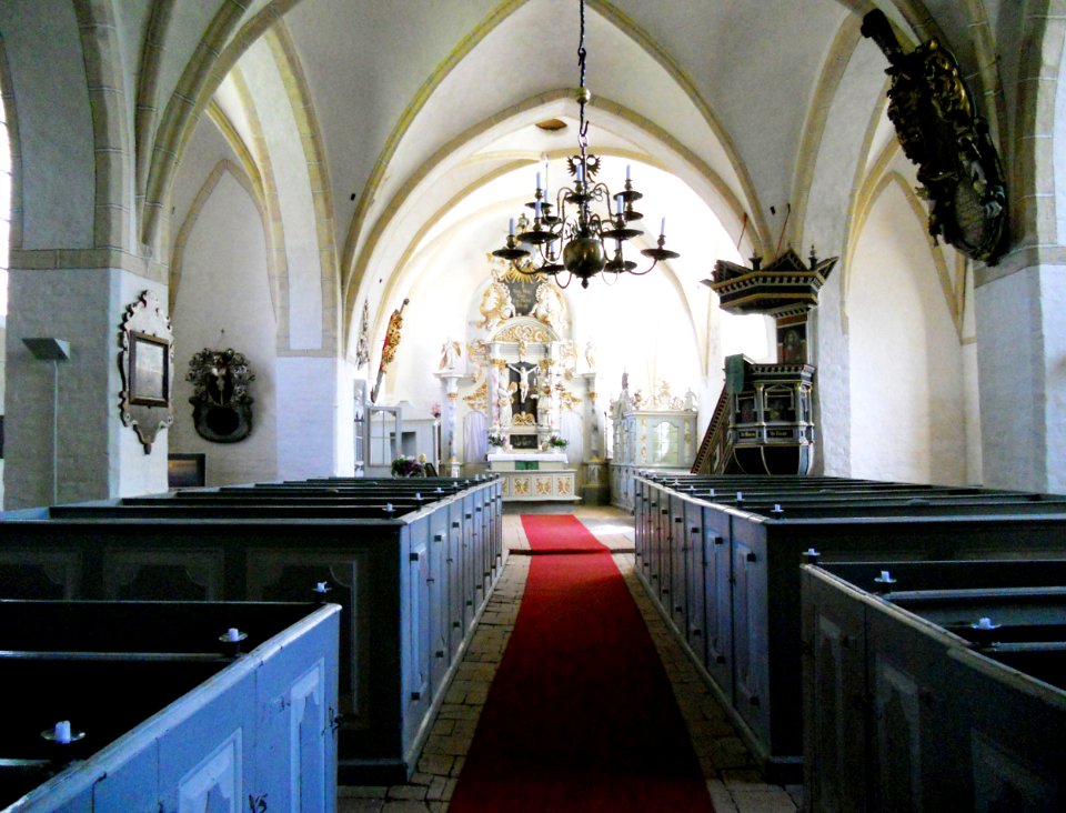 Wegekirche St. Katharinen Trent Kirchenschiff innen 1