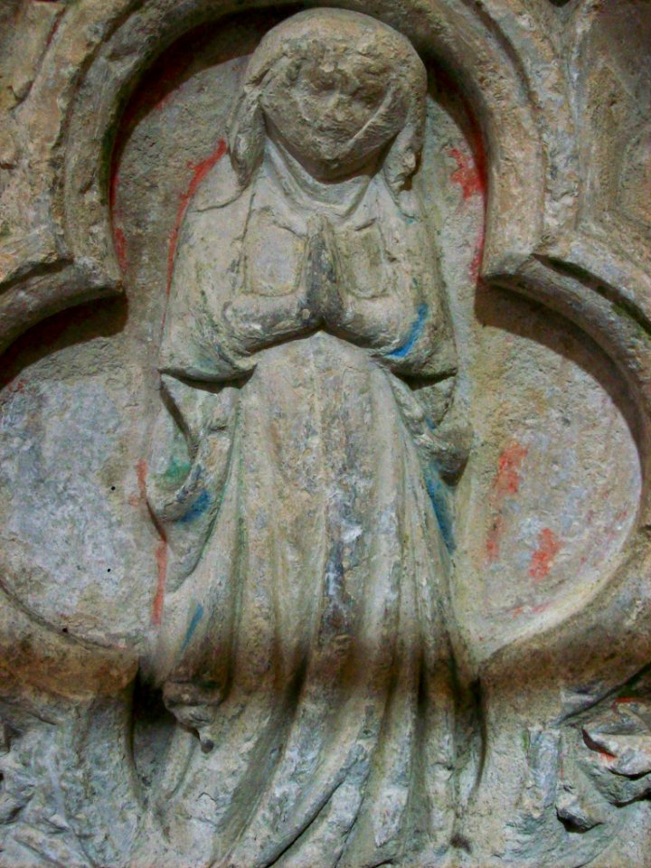 Weeper on tomb of Joan de Vere, Chichester Cathedral