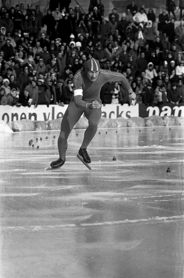 Wedstrijden om Zilveren Schaats voor profschaatsers te Den Haag , Jos Valentijn , Bestanddeelnr 926-2420