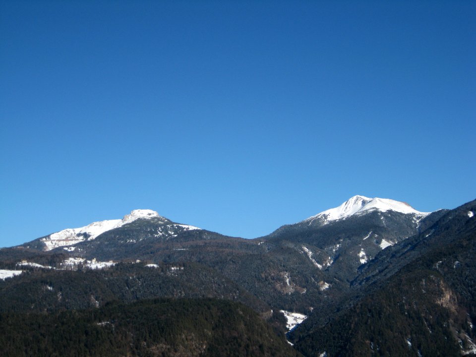 Weisshorn and Schwarzhorn as seen from the Cucul