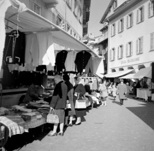 Weekmarkt in Intra, Bestanddeelnr 254-4763
