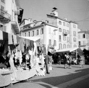 Weekmarkt in Intra, Bestanddeelnr 254-4760