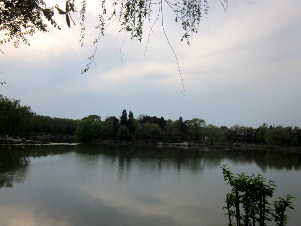 Weiming Lake, Peking University, 2011042203