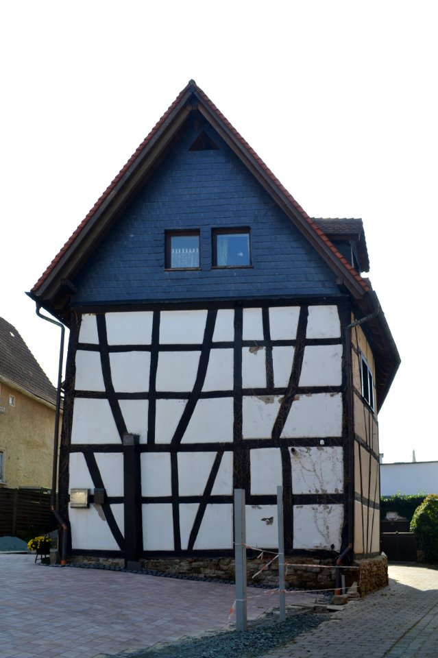 Wehrheim, Am Rathaus 13 (1)