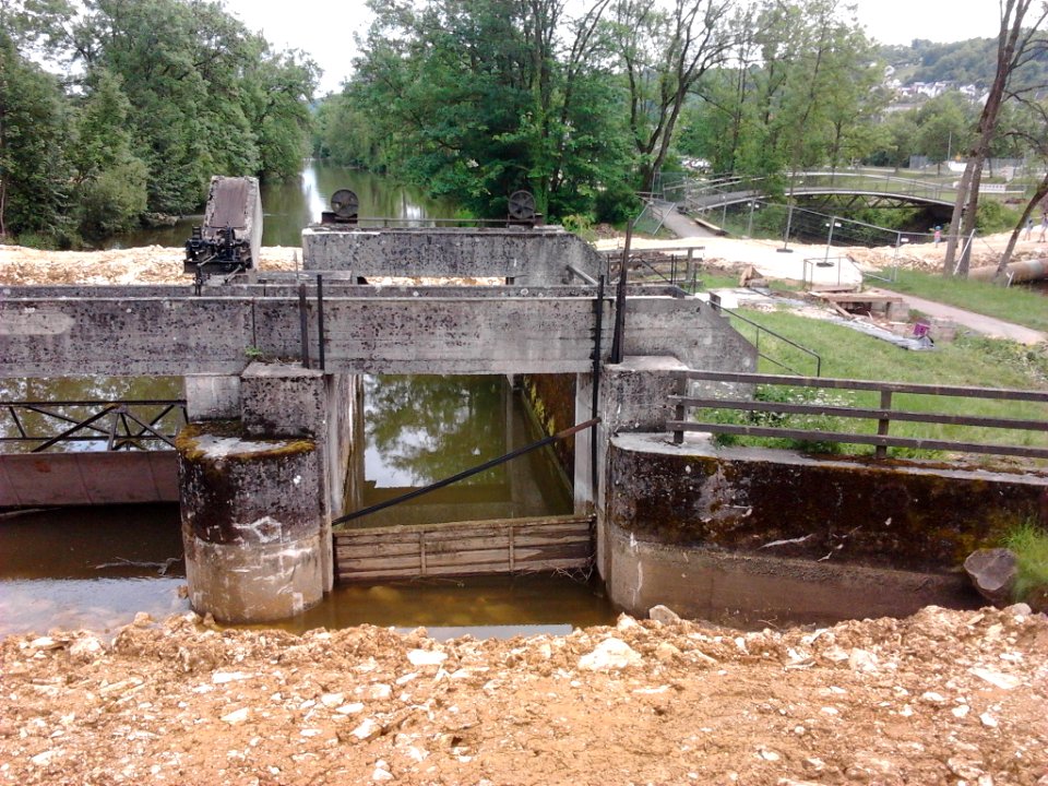 Wehr Willibaldsbrücke Eichstätt -Abbau 2016-05-29 (03)