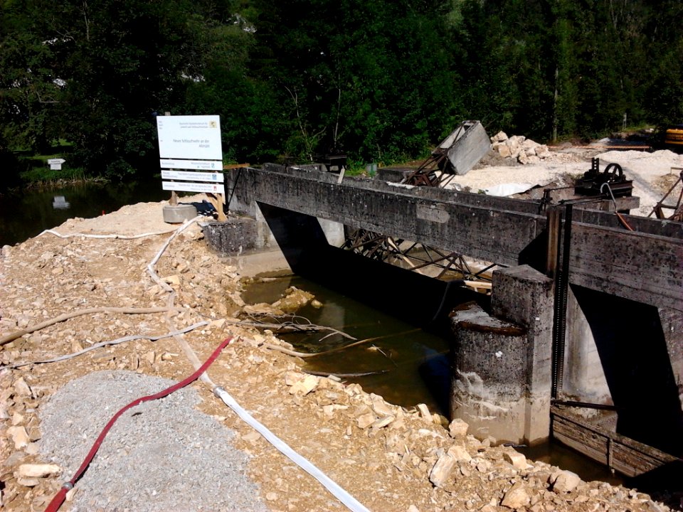 Wehr Willibaldsbrücke Eichstätt -Abbau 2016-07-10 (1)