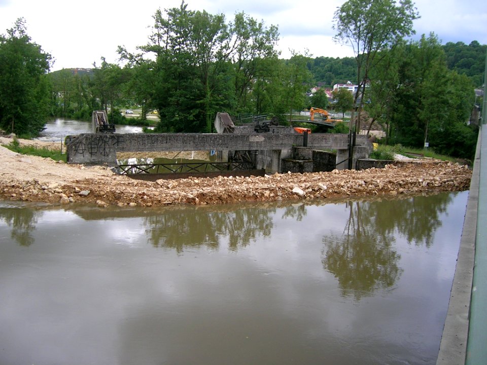 Wehr Willibaldsbrücke Eichstätt -Abbau 2016-06-19 (02)
