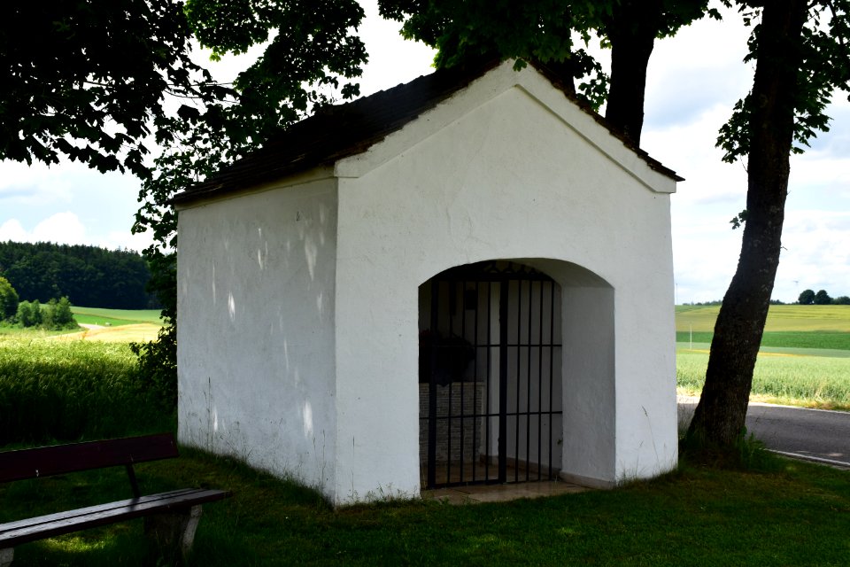 Wegkapelle (Pfahldorf) links