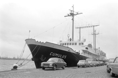 Weerschip Cumulus door Rijksluchtvaartdienst overgedragen aan KNMI het weersc, Bestanddeelnr 927-7050