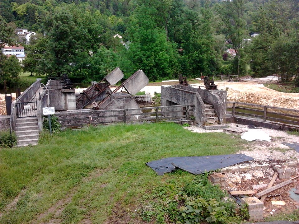 Wehr Willibaldsbrücke Eichstätt -Abbau 2016-05-29 (05)