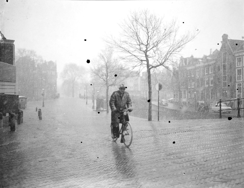 Weer sneeuwval in de hoofdstad aangetast, Bestanddeelnr 907-0326